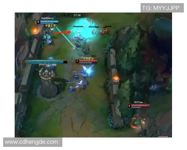 赛后复盘：RNG与FPX在战术灵活性上的较量与启示